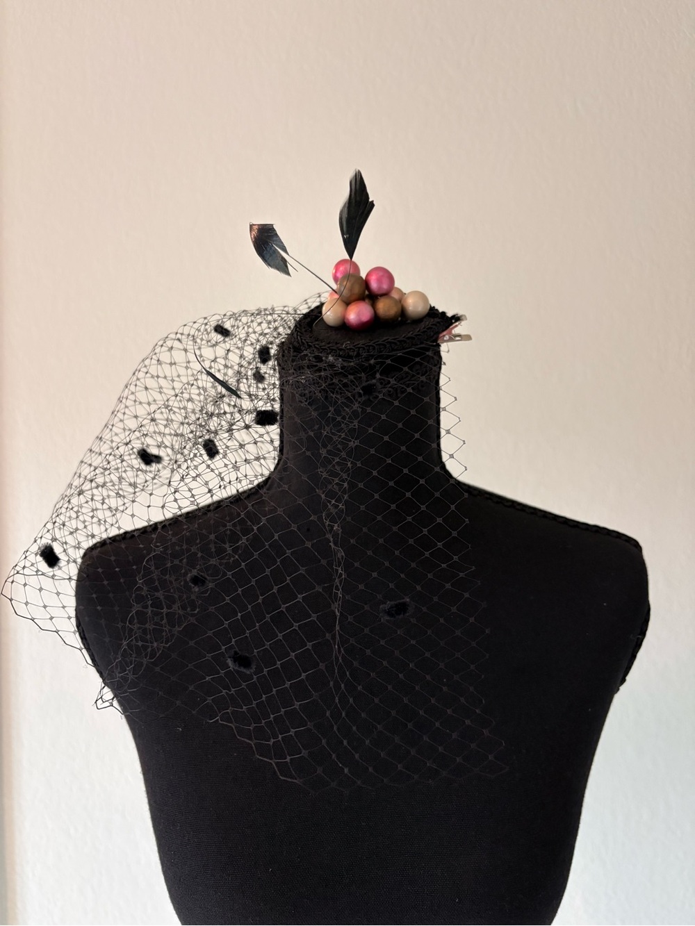 Black Veiled Fascinator with Feathers and Pink Pearl Accents - Picture 3 of 12